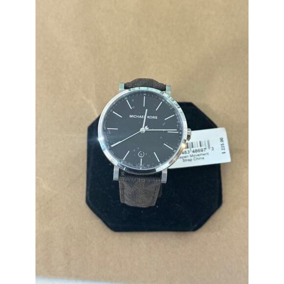 Michael Kors MK8813 Irving Quartz Three-Hand Brown PVC Men's Watch - Picture 4 of 5